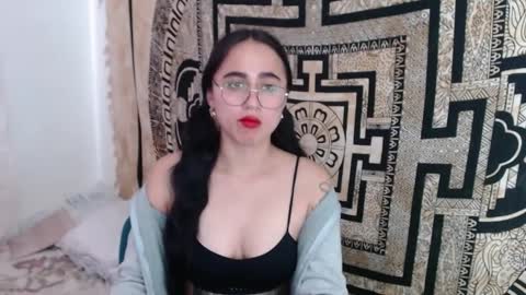 N I N A online show from 01-28-25, 02:42