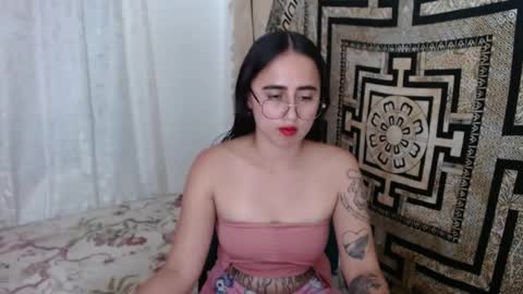 N I N A online show from 02-28-25, 07:03