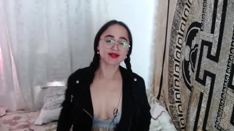 N I N A online show from 03-01-25, 05:16