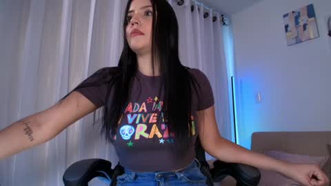  Nina  online show from 01-02-25, 07:18