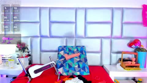 Nicole online show from 06-23-26, 12:14