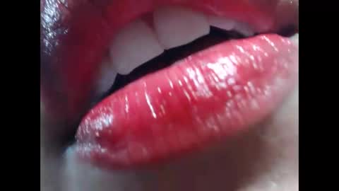 Snapshot of ninapalmer chatting on 03-27-26, 04:51 Ninapalmer online show from 03-27-26, 04:51