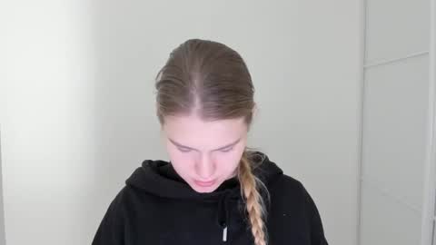 ninarihh online show from 10-18-25, 11:33