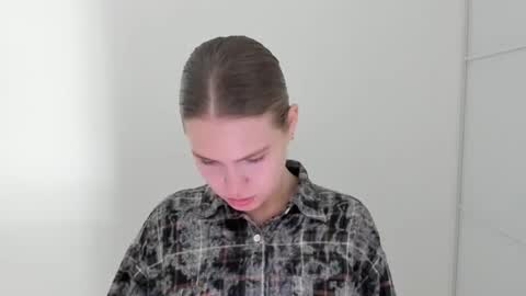 ninarihh online show from 10-27-25, 10:41