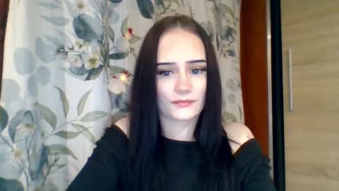 Nina online show from 12-18-25, 09:32