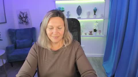 Snapshot of ninastarle chatting on 09-13-25, 11:32 ninastarle online show from 09-13-25, 11:32