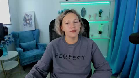 ninastarle online show from 09-27-25, 04:50