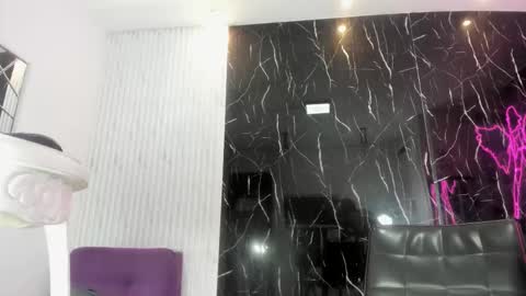 Snapshot of nini_beyker chatting on 02-15-26, 12:14 nini_beyker online show from 02-15-26, 12:14