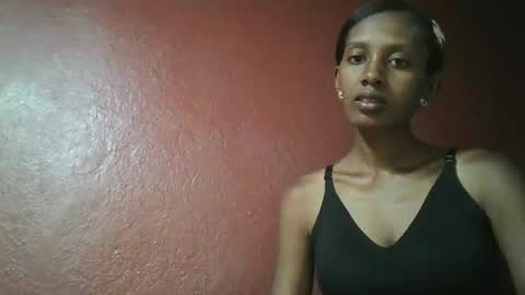 ninie246746 online show from 01-05-25, 04:58