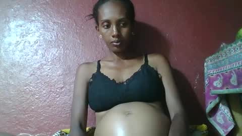 ninie246746 online show from 01-09-25, 02:29