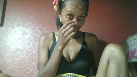 ninie246746 online show from 01-12-25, 12:23