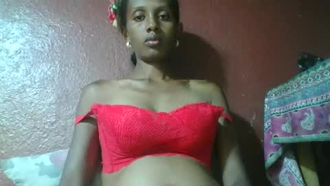 ninie246746 online show from 01-15-25, 12:04