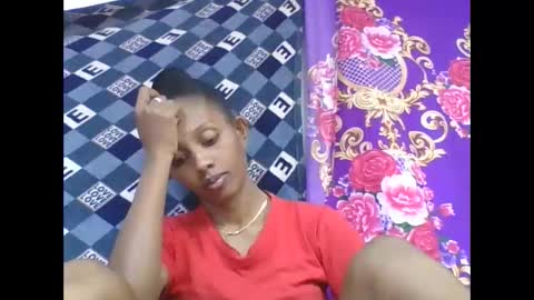 ninie246746 online show from 04-29-26, 05:33