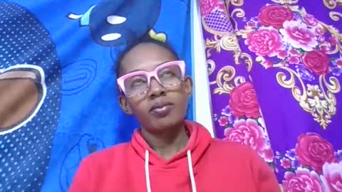 ninie246746 online show from 05-09-26, 06:18