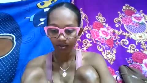 ninie246746 online show from 05-11-26, 04:51