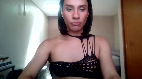 Snapshot of ninna_and_rio chatting on 05-14-26, 07:53 Daniella online show from 05-14-26, 07:53