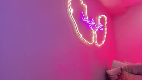 Snapshot of ninna_monroe_ chatting on 09-14-25, 05:12 Ninna online show from 09-14-25, 05:12