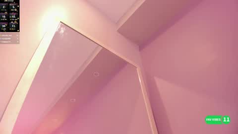 Snapshot of ninna_monroe_ chatting on 09-16-25, 04:52 Ninna online show from 09-16-25, 04:52