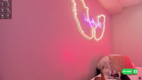 Snapshot of ninna_monroe_ chatting on 10-09-25, 04:16 Ninna online show from 10-09-25, 04:16