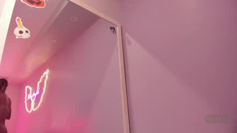 Snapshot of ninna_monroe_ chatting on 10-25-25, 04:24 Ninna online show from 10-25-25, 04:24