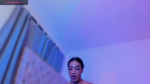 Ninon Beart online show from 05-15-26, 11:01
