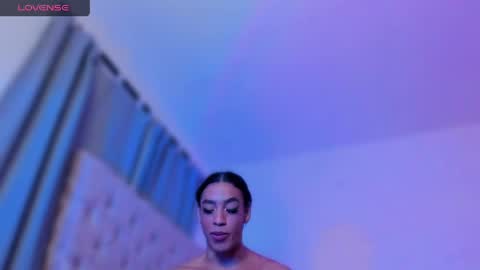 Ninon Beart online show from 05-15-26, 11:56