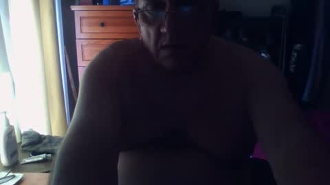 Dennis online show from 10-06-25, 02:58