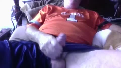 Snapshot of nipplechaser chatting on 10-06-25, 04:26 nipplechaser online show from 10-06-25, 04:26