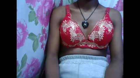 Snapshot of nirinahfy chatting on 11-11-25, 03:56 nirinahfy online show from 11-11-25, 03:56