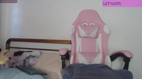 Nicolle  online show from 10-13-25, 09:26