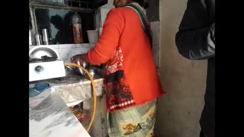 Nisha online show from 01-18-25, 01:40