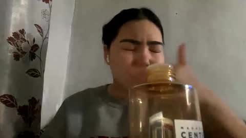 Molly online show from 12-23-25, 08:12