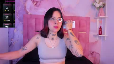 Nixie online show from 09-25-25, 02:48