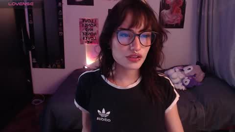 Nixxie  online show from 10-06-25, 01:14