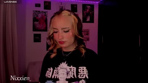 Nixxie  online show from 02-09-26, 03:54