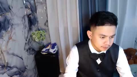 Snapshot of njay_16 chatting on 09-12-25, 06:35 njay_16 online show from 09-12-25, 06:35