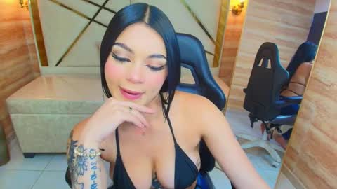 nkbaby_r online show from 11-10-25, 01:21