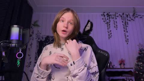 Snapshot of nloraaa chatting on 12-23-24, 01:24 Tears Lora online show from 12-23-24, 01:24