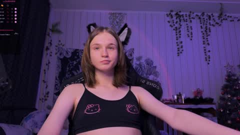 Snapshot of nloraaa chatting on 12-25-24, 05:15 Tears Lora online show from 12-25-24, 05:15