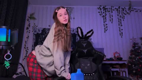 Snapshot of nloraaa chatting on 01-12-25, 06:05 Tears Lora online show from 01-12-25, 06:05