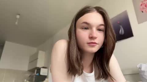 Snapshot of nloraaa chatting on 09-13-25, 08:58 Tears Lora online show from 09-13-25, 08:58