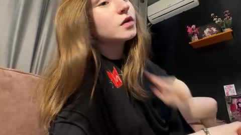 Snapshot of nloraaa chatting on 03-26-26, 08:47 Tears Lora online show from 03-26-26, 08:47