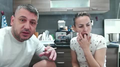 no_limit_coupl3 online show from 10-21-25, 06:03