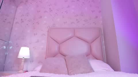   ambarsulliva  online show from 12-05-25, 11:30