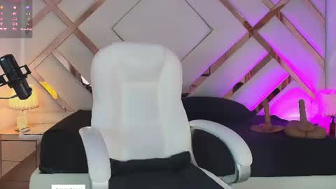   online show from 06-24-26, 11:42