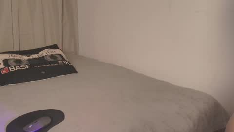 Noa  online show from 05-27-26, 01:08
