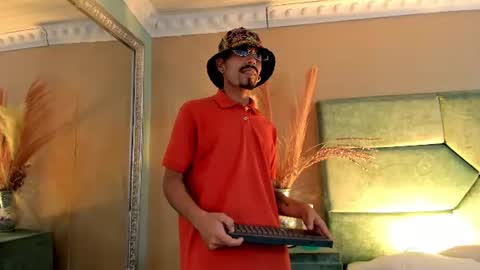 Noah online show from 06-17-26, 04:15