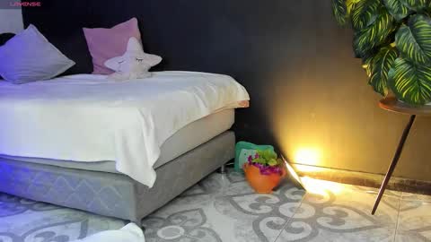 Snapshot of noah25_ chatting on 02-19-26, 03:24 Noah online show from 02-19-26, 03:24