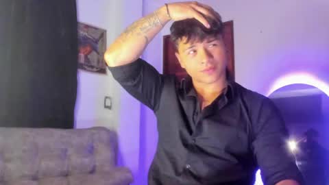 Snapshot of noah_223 chatting on 05-11-26, 03:56 noah_223 online show from 05-11-26, 03:56