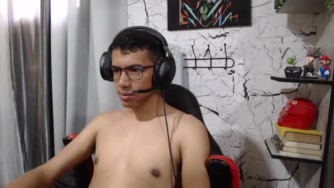 Snapshot of noah_89r chatting on 01-23-25, 03:32 Sebastian online show from 01-23-25, 03:32